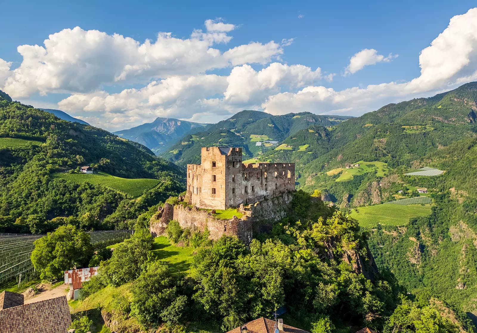 Rafenstein Background